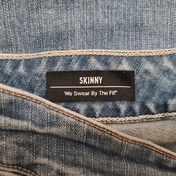 Torrid Skinng Fit Jeans - Picture 4 of 6